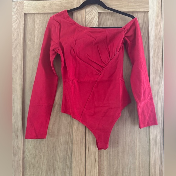 Le Lis Red Long Sleeve Bodysuit - Picture 1 of 3